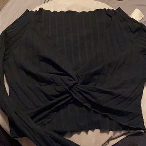 Black crop long sleeve